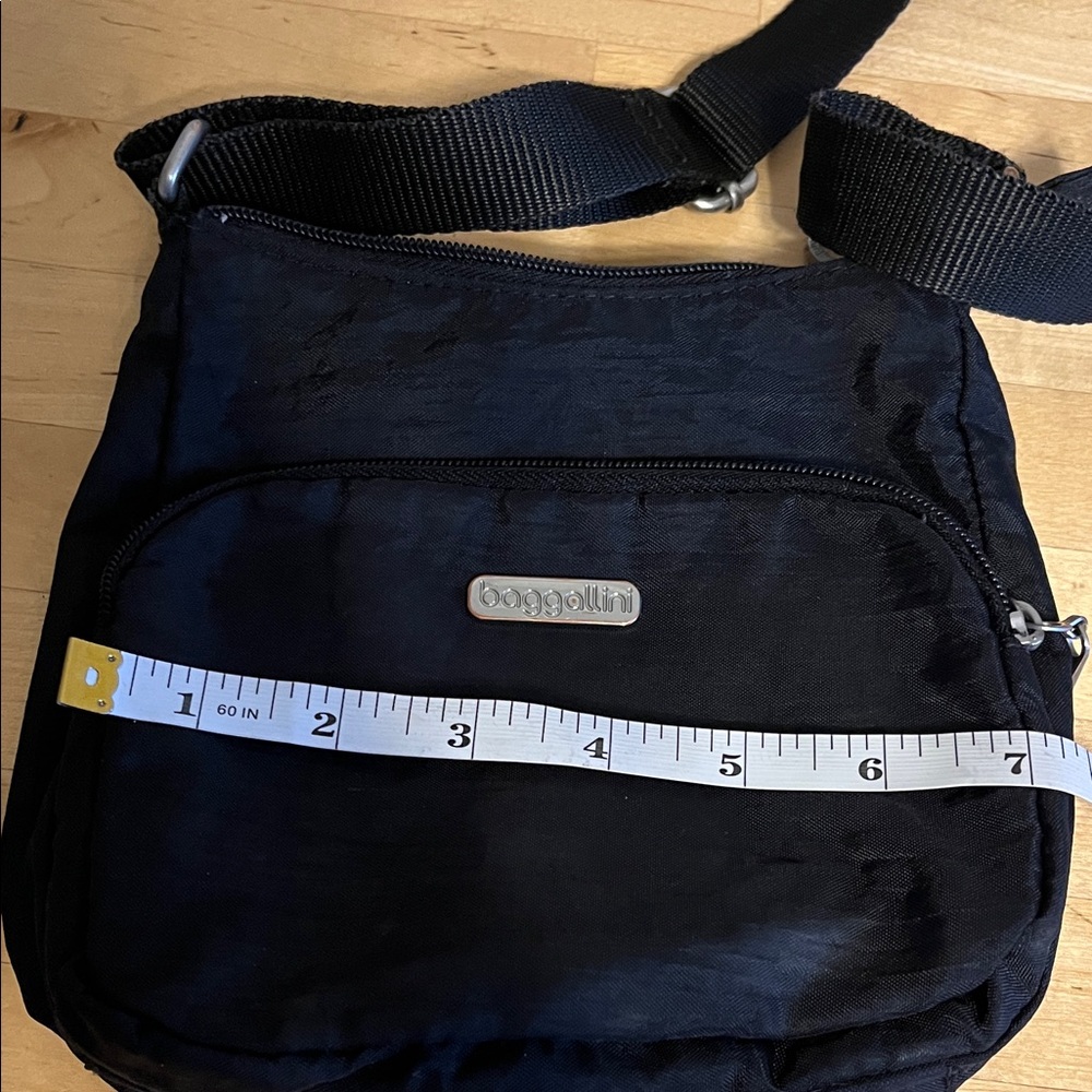 Baggallini Crossbody with Adjustable Strap - Picture 7 of 8